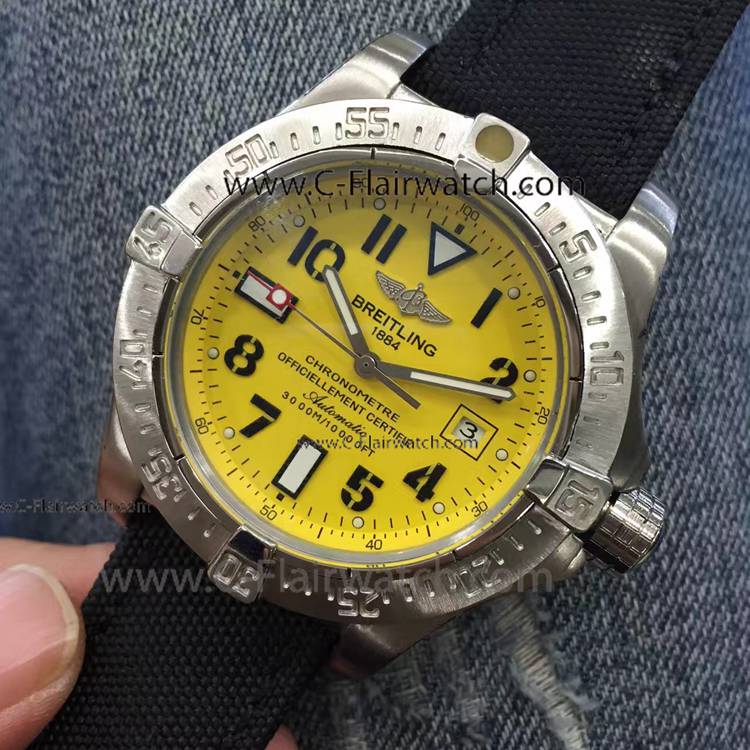Breitling Avenger Seawolf Black Fiber Cloth Strap SS Case Watch